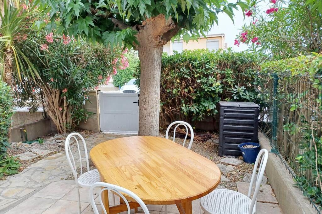 Entre Mer Et Garrigue Saint-Pierre-la-Mer  エクステリア 写真